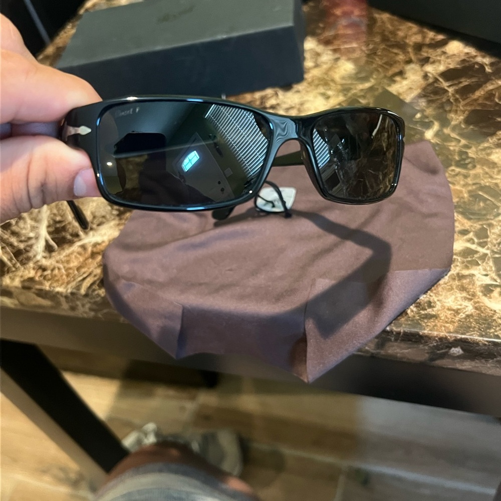 Persol Sunglasses 2747s - Picture 5 of 8